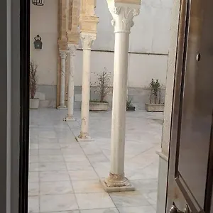 https://casa-palacio-arcos-del-carmen.hotelsincadiz.net